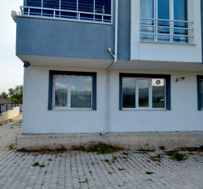 BURCU EMLAKTAN SATILIK FIRSAT 1+1 DAİRE